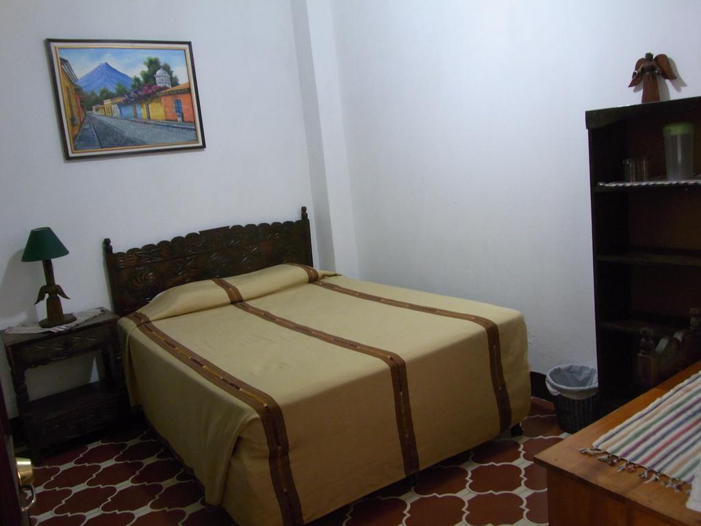 Posada Dona Luisa Антигуа-Гватемала Экстерьер фото
